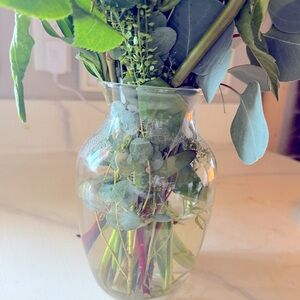 ClearGlass flower Vase rounded shape